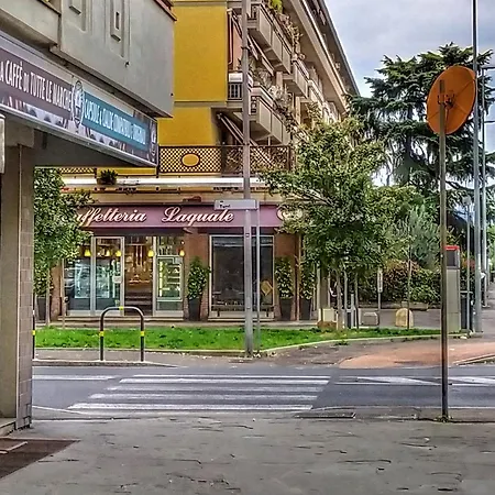 Mirene Apartament *